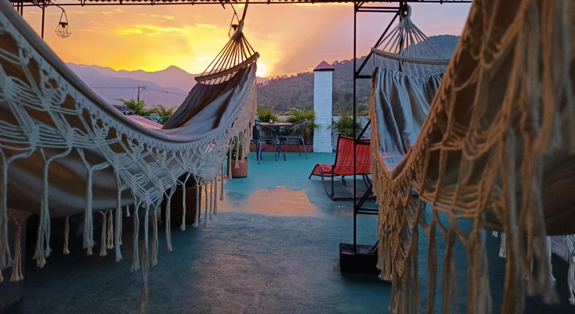 Magic Jardin Hostel - Patio, Balcony & Rooftop Екстер'єр фото
